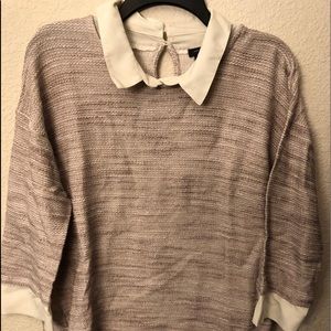 Women’s collared sweater